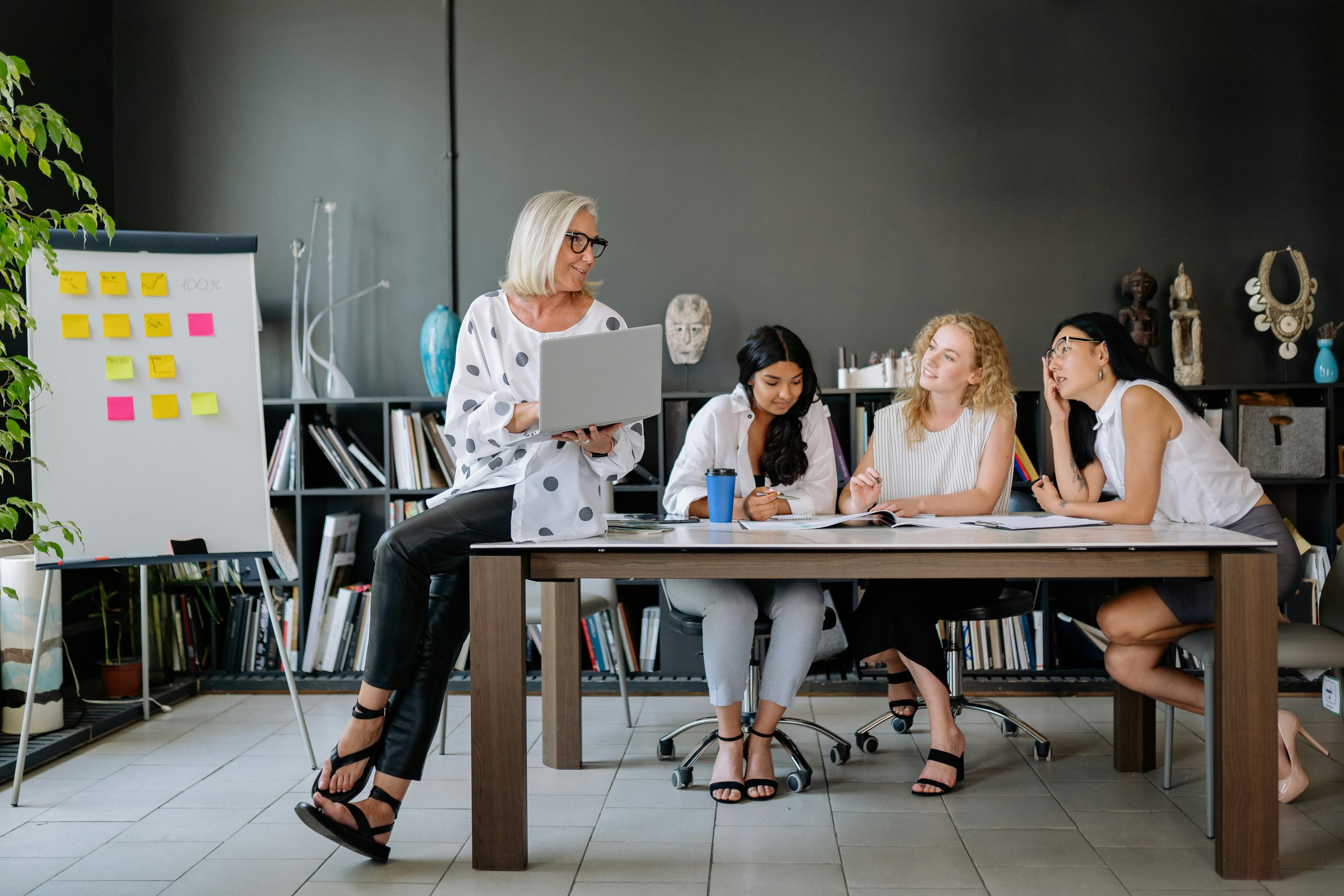 Professional management consulting environment